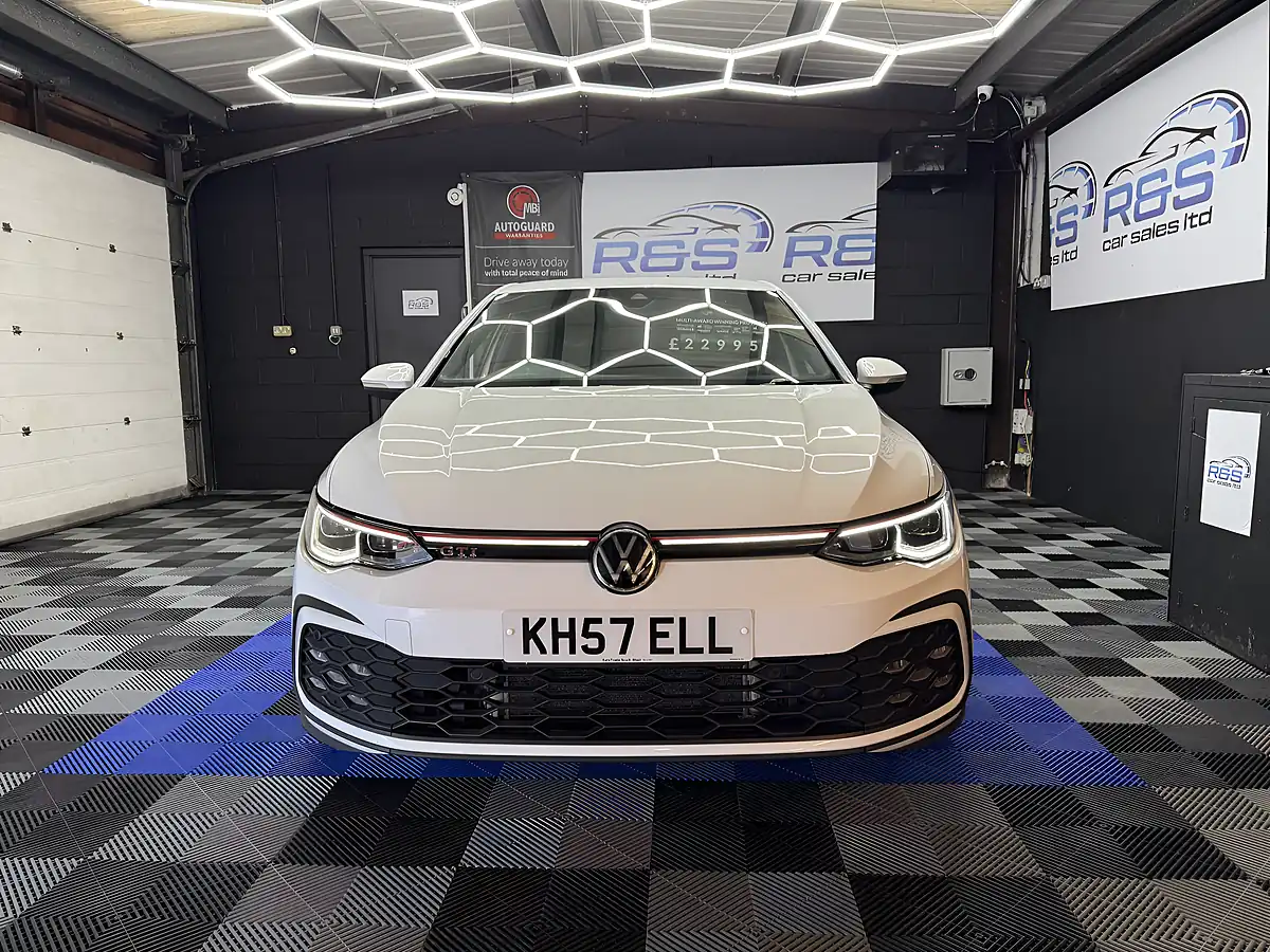 Used 2020 Volkswagen Golf GTI White - Interior and Exterior details 3