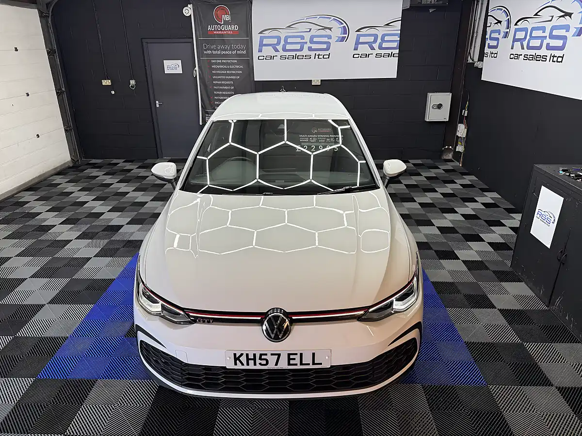 Used 2020 Volkswagen Golf GTI White - Interior and Exterior details 7