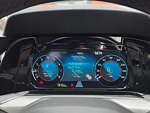 Used 2020 Volkswagen Golf Life Black - Interior and Exterior details 13