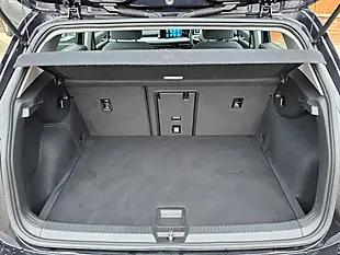 Used 2020 Volkswagen Golf Life Black - Interior and Exterior details 20