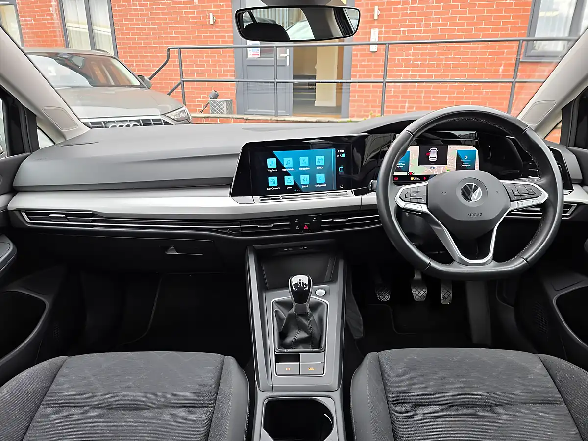 Used 2020 Volkswagen Golf Life Black - Interior and Exterior details 4