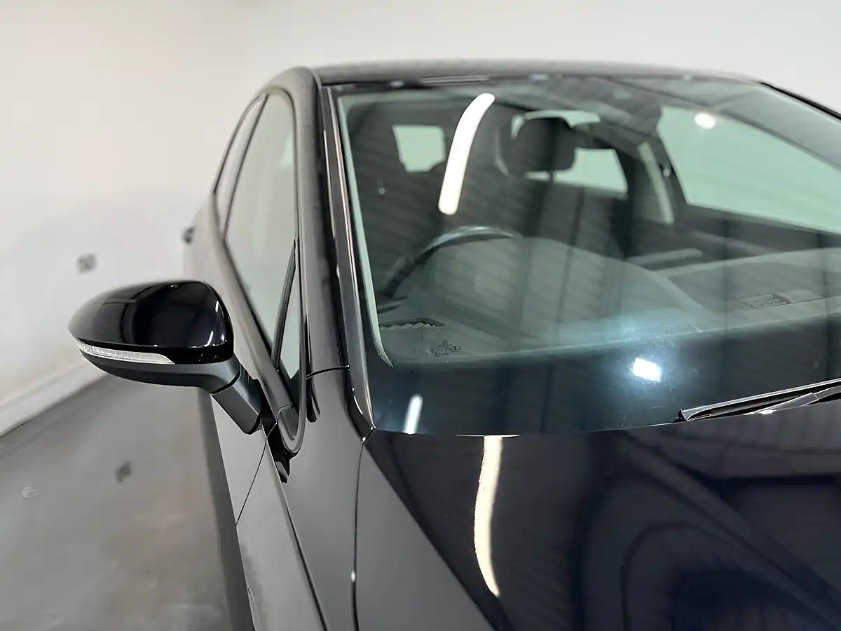 Used 2020 Volkswagen Golf Life Black - Interior and Exterior details 6