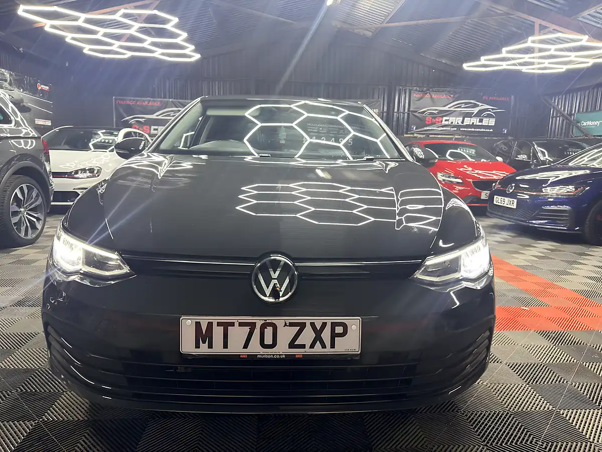 Used 2020 Volkswagen Golf Life Grey - Interior and Exterior details 7