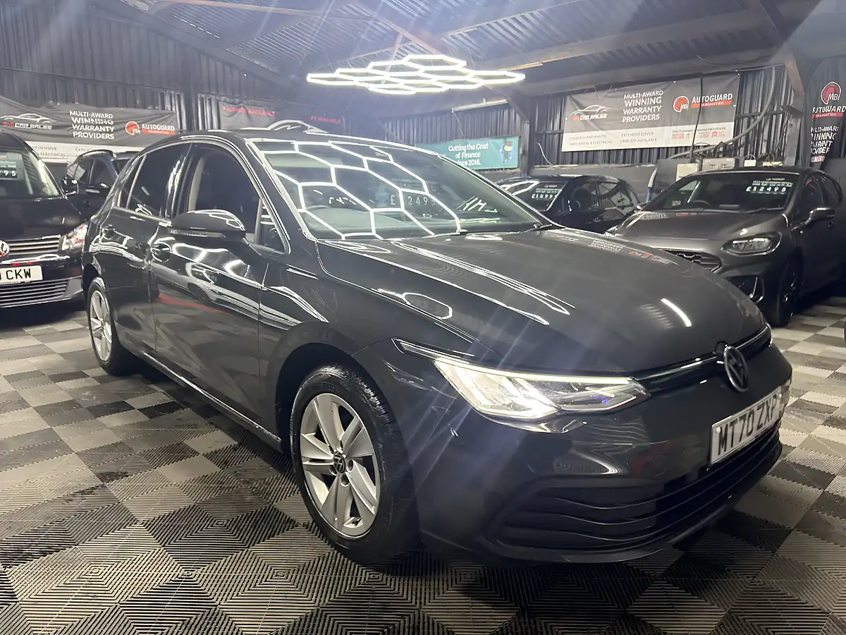Used 2020 Volkswagen Golf Life Grey - Interior and Exterior details 9