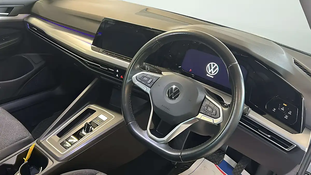 Used 2020 Volkswagen Golf Life Grey - Interior and Exterior details 14