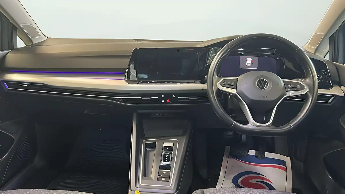 Used 2020 Volkswagen Golf Life Grey - Interior and Exterior details 15