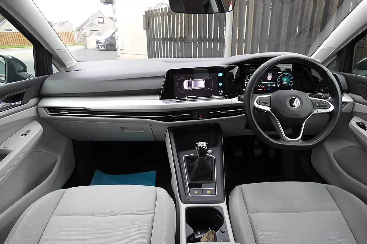 Used 2020 Volkswagen Golf Life Grey - Interior and Exterior details 10