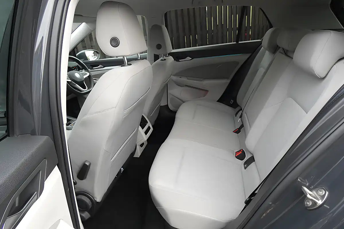 Used 2020 Volkswagen Golf Life Grey - Interior and Exterior details 13