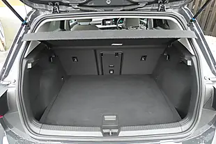 Used 2020 Volkswagen Golf Life Grey - Interior and Exterior details 15