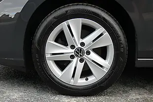 Used 2020 Volkswagen Golf Life Grey - Interior and Exterior details 8