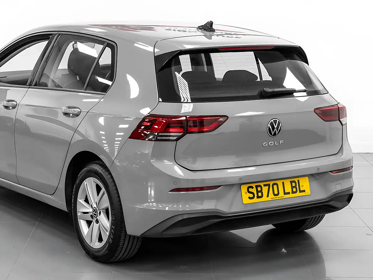Used 2020 Volkswagen Golf Life Moonstone Grey - Interior and Exterior details 10