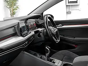Used 2020 Volkswagen Golf Life Moonstone Grey - Interior and Exterior details 16