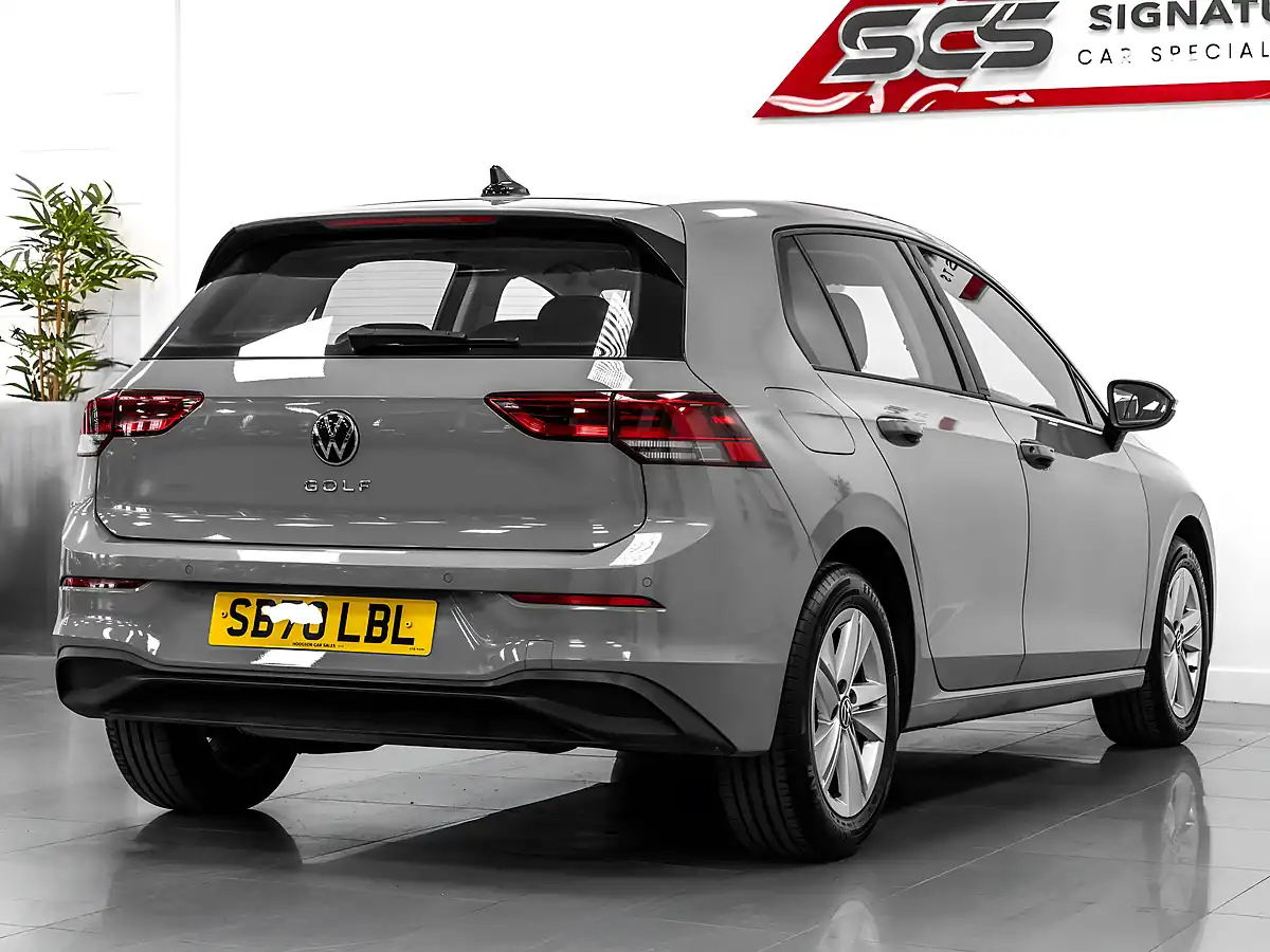 Used 2020 Volkswagen Golf Life Moonstone Grey - Interior and Exterior details 5
