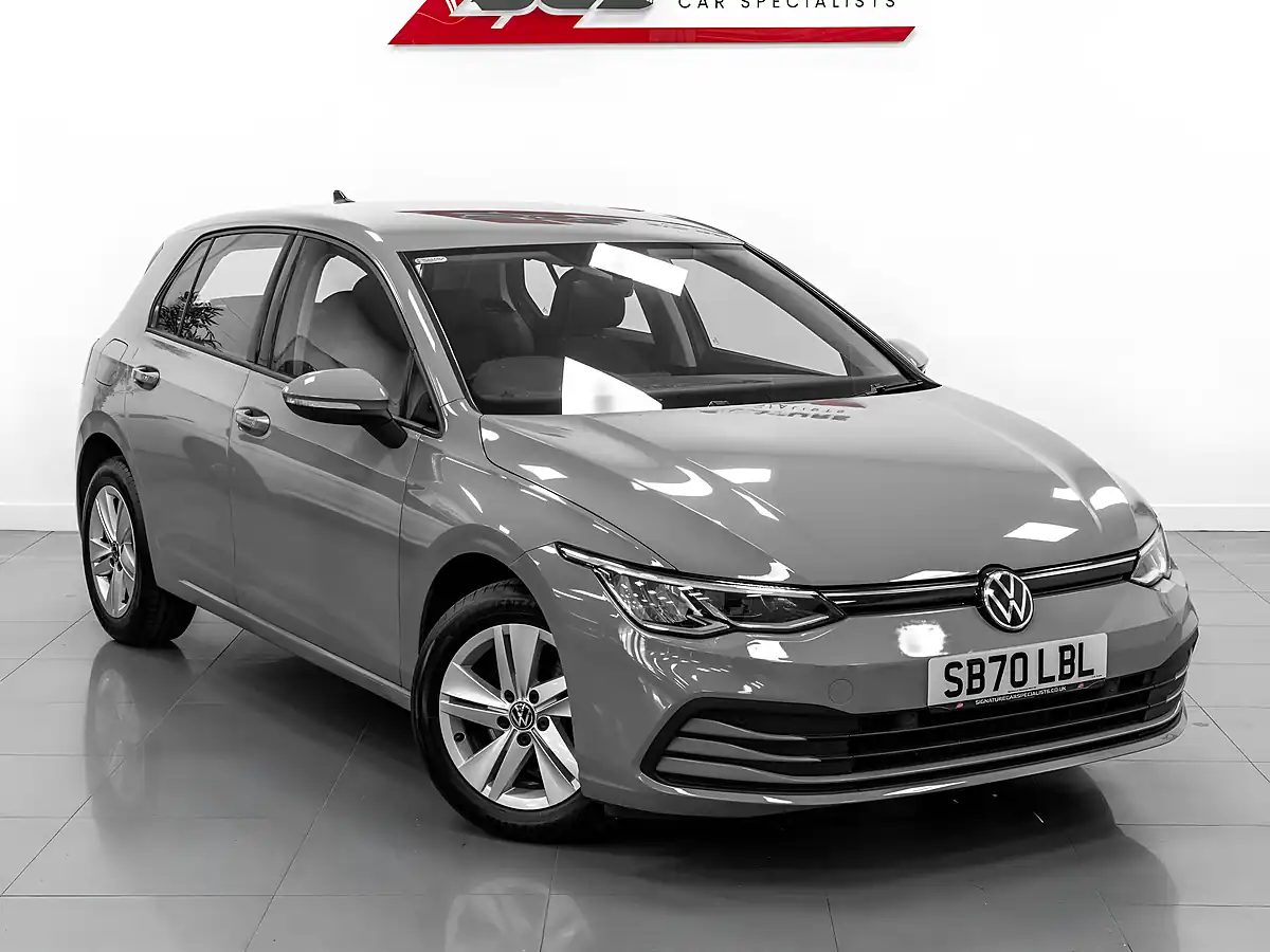 Used 2020 Volkswagen Golf Life Moonstone Grey - Interior and Exterior details 8