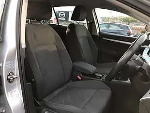 Used 2020 Volkswagen Golf Life Reflex Silver - Interior and Exterior details 10
