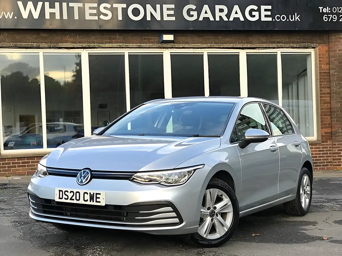 Used 2020 Volkswagen Golf Life Reflex Silver - Interior and Exterior details 4