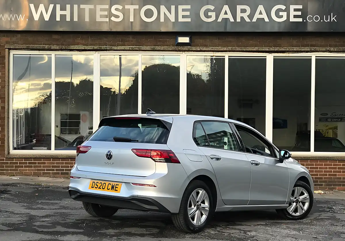 Used 2020 Volkswagen Golf Life Reflex Silver - Interior and Exterior details 8