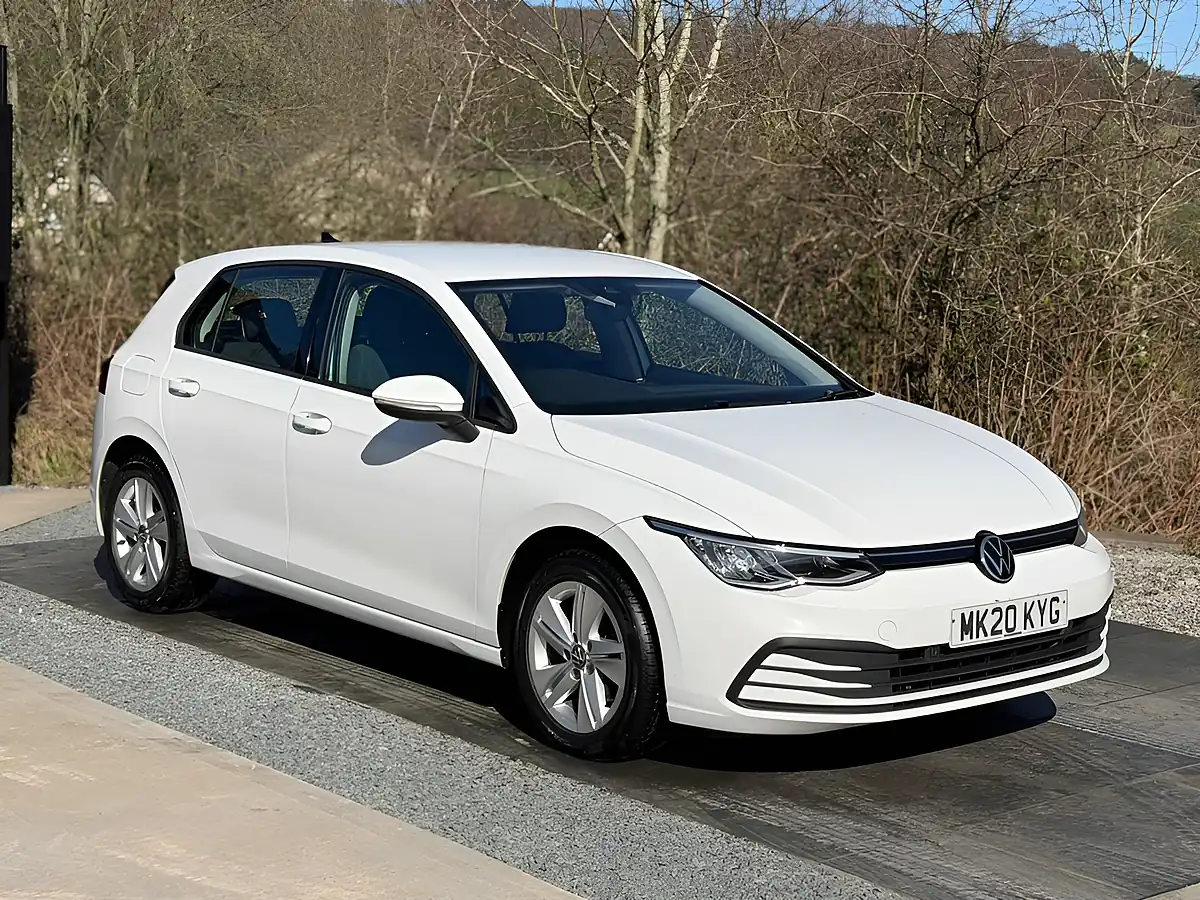 Used 2020 Volkswagen Golf Life White - Interior and Exterior details 10