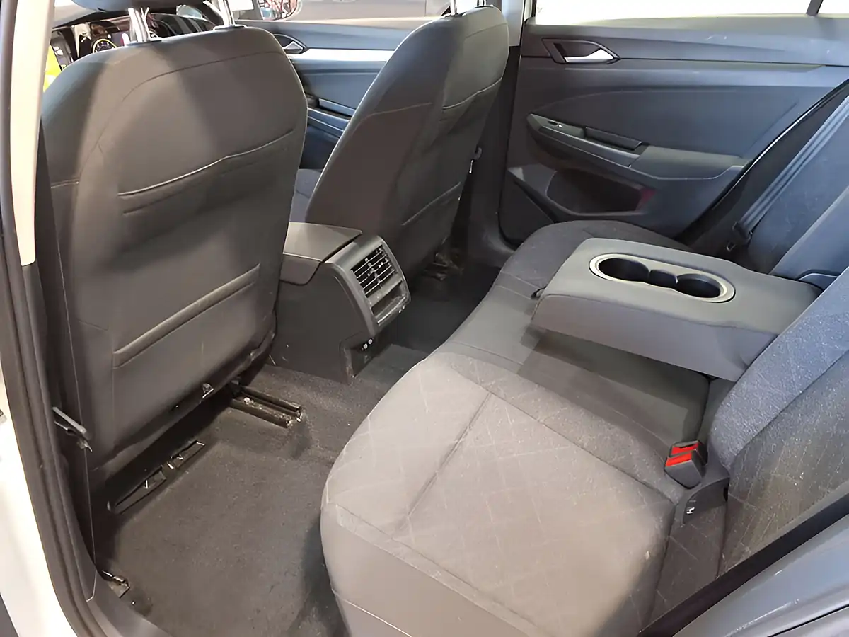 Used 2020 Volkswagen Golf Life White - Interior and Exterior details 15
