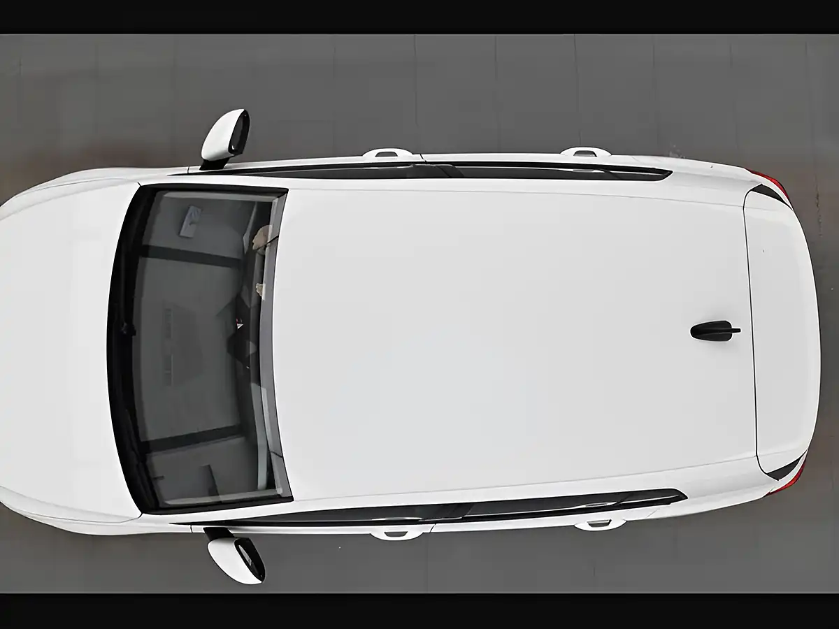 Used 2020 Volkswagen Golf Life White - Interior and Exterior details 4