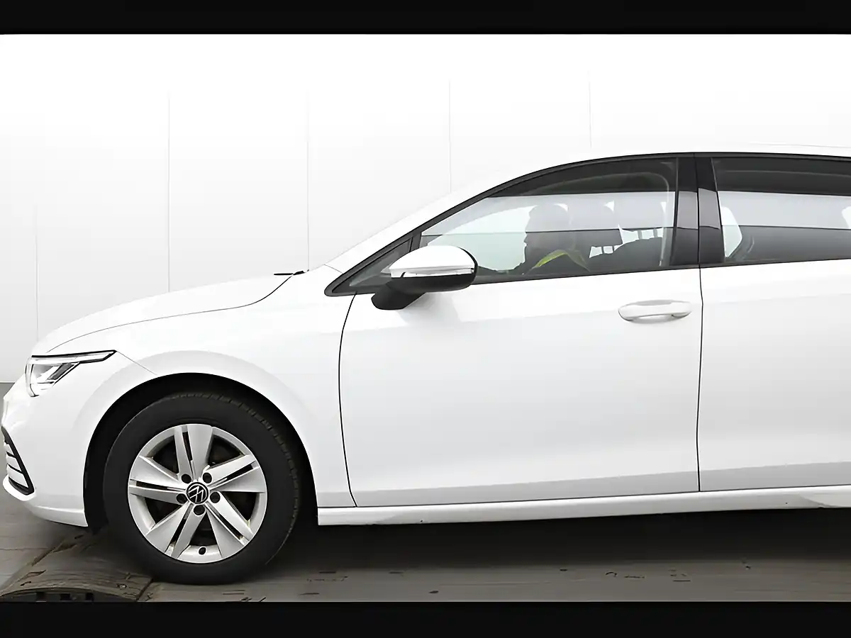Used 2020 Volkswagen Golf Life White - Interior and Exterior details 6