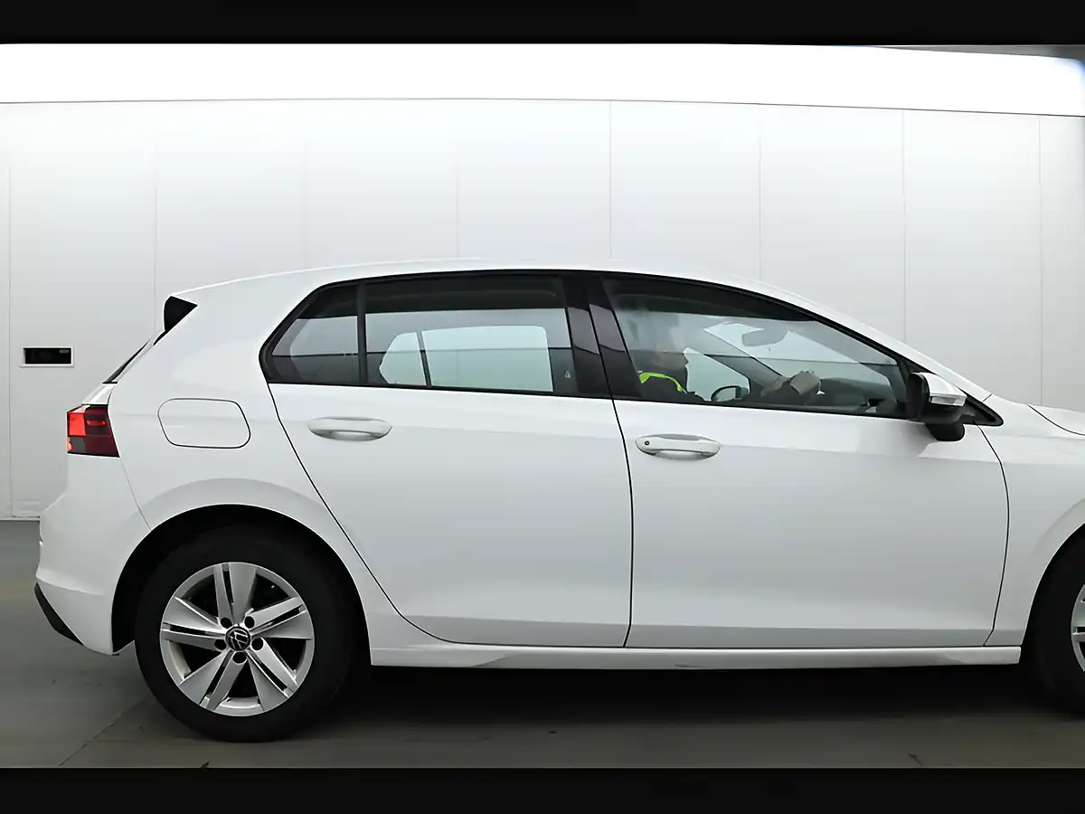 Used 2020 Volkswagen Golf Life White - Interior and Exterior details 7