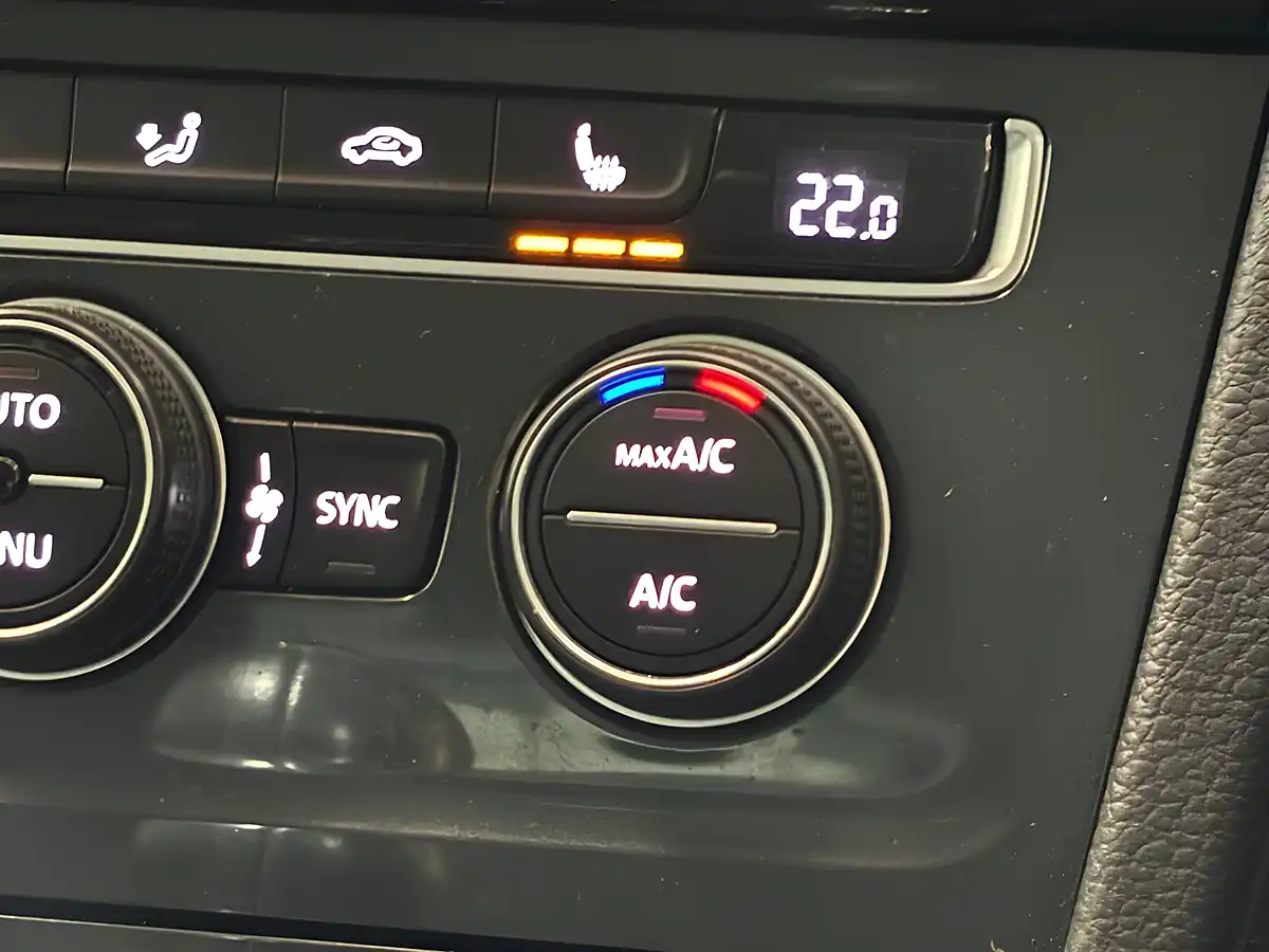 Used 2020 Volkswagen Golf Match Black - Interior and Exterior details 12