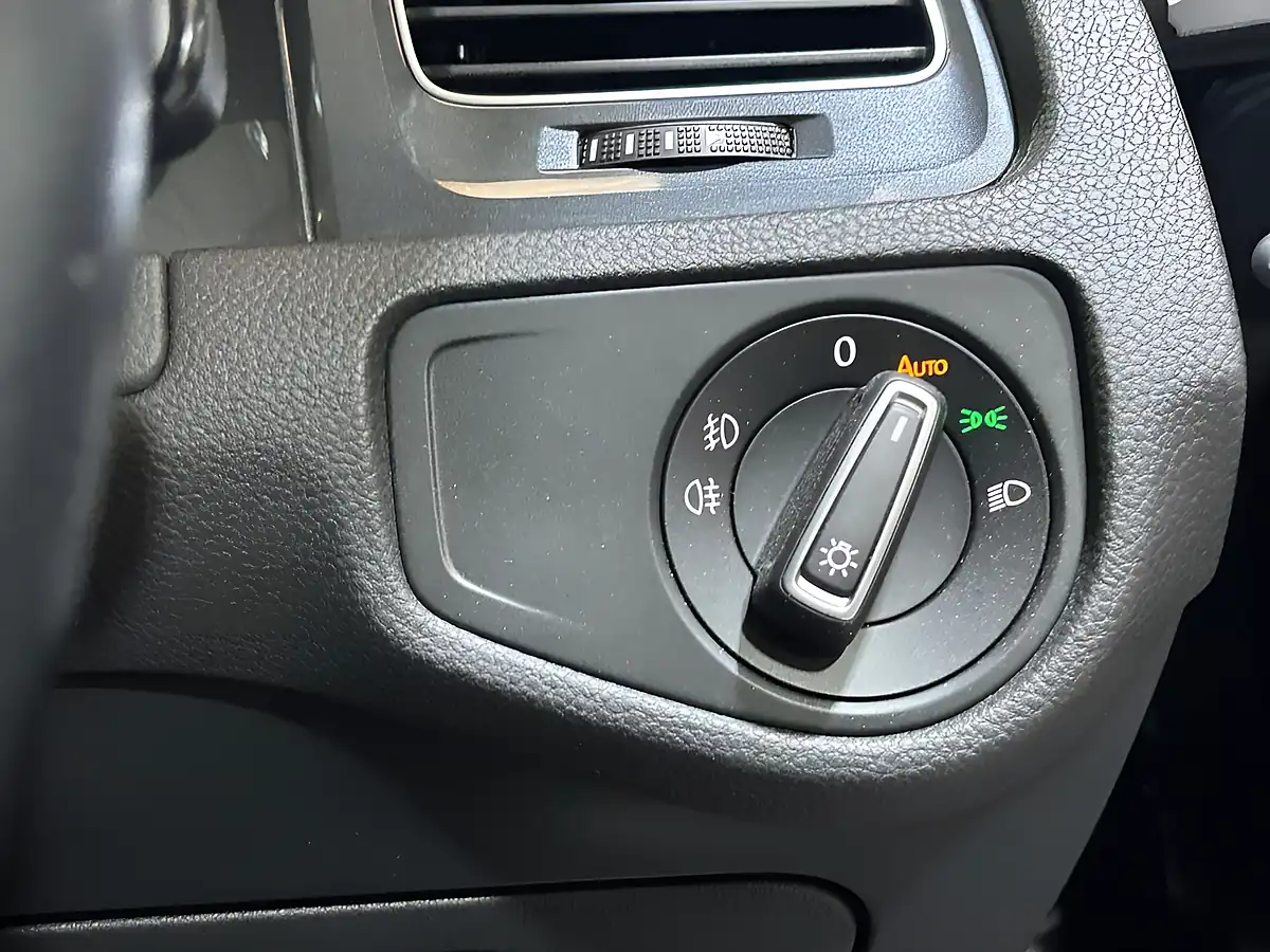 Used 2020 Volkswagen Golf Match Black - Interior and Exterior details 13