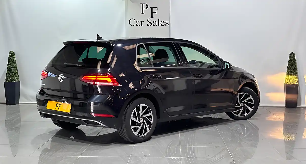 Used 2020 Volkswagen Golf Match Black - Interior and Exterior details 3