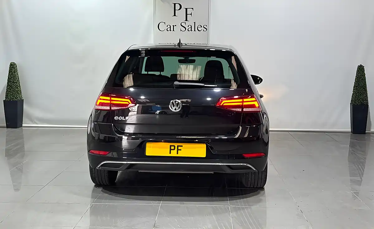 Used 2020 Volkswagen Golf Match Black - Interior and Exterior details 4