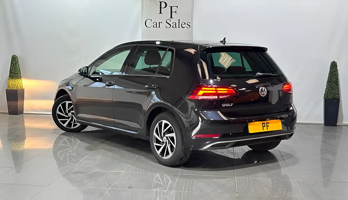 Used 2020 Volkswagen Golf Match Black - Interior and Exterior details 5