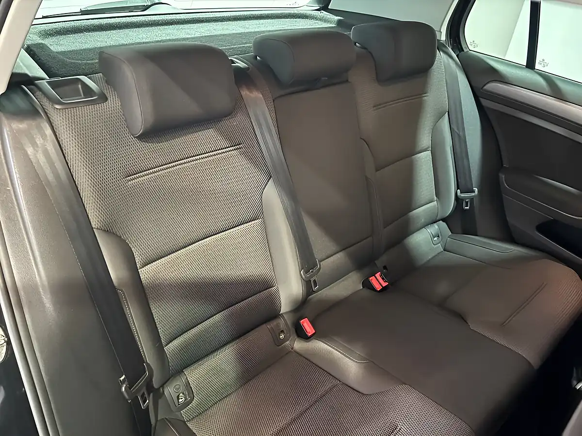 Used 2020 Volkswagen Golf Match Black - Interior and Exterior details 8