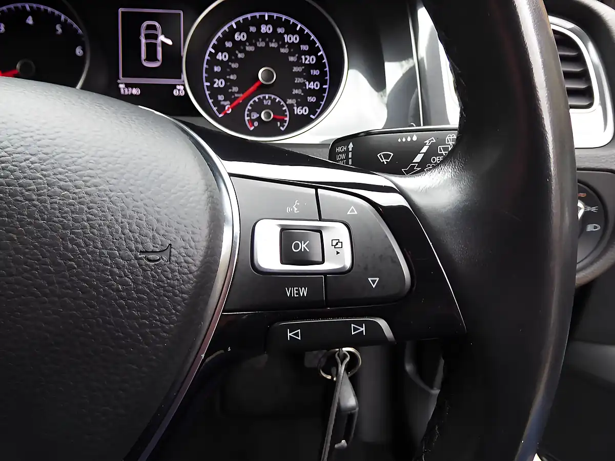 Used 2020 Volkswagen Golf Match Black - Interior and Exterior details 13
