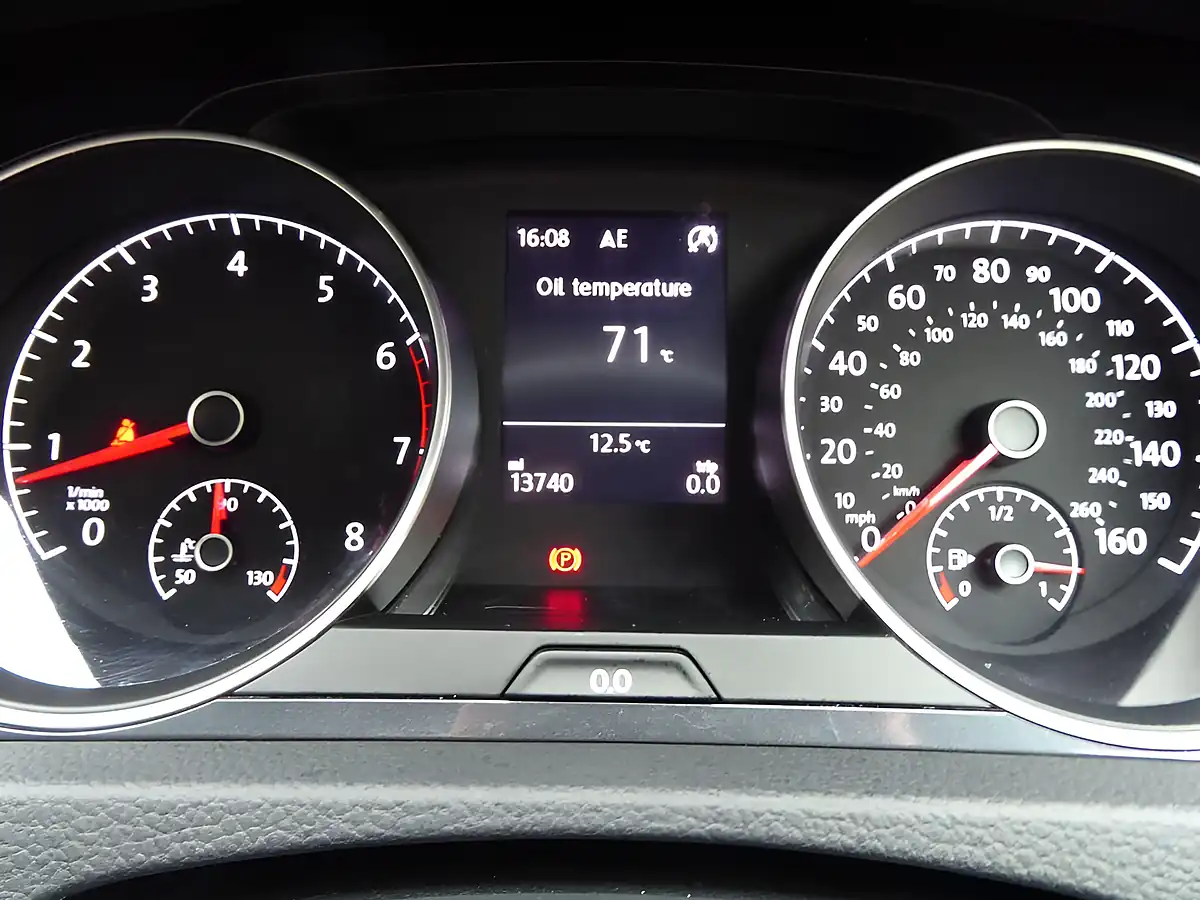 Used 2020 Volkswagen Golf Match Black - Interior and Exterior details 14