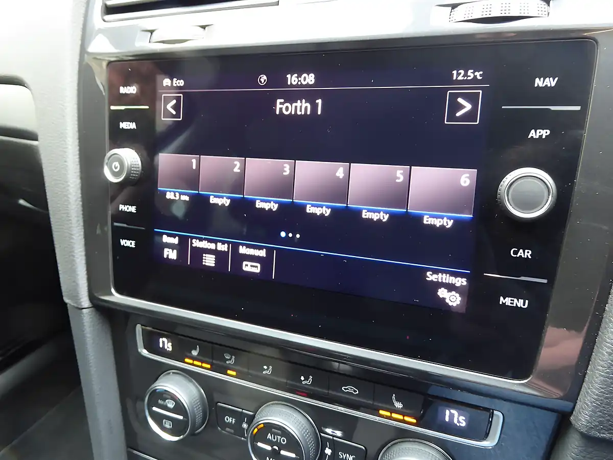 Used 2020 Volkswagen Golf Match Black - Interior and Exterior details 16