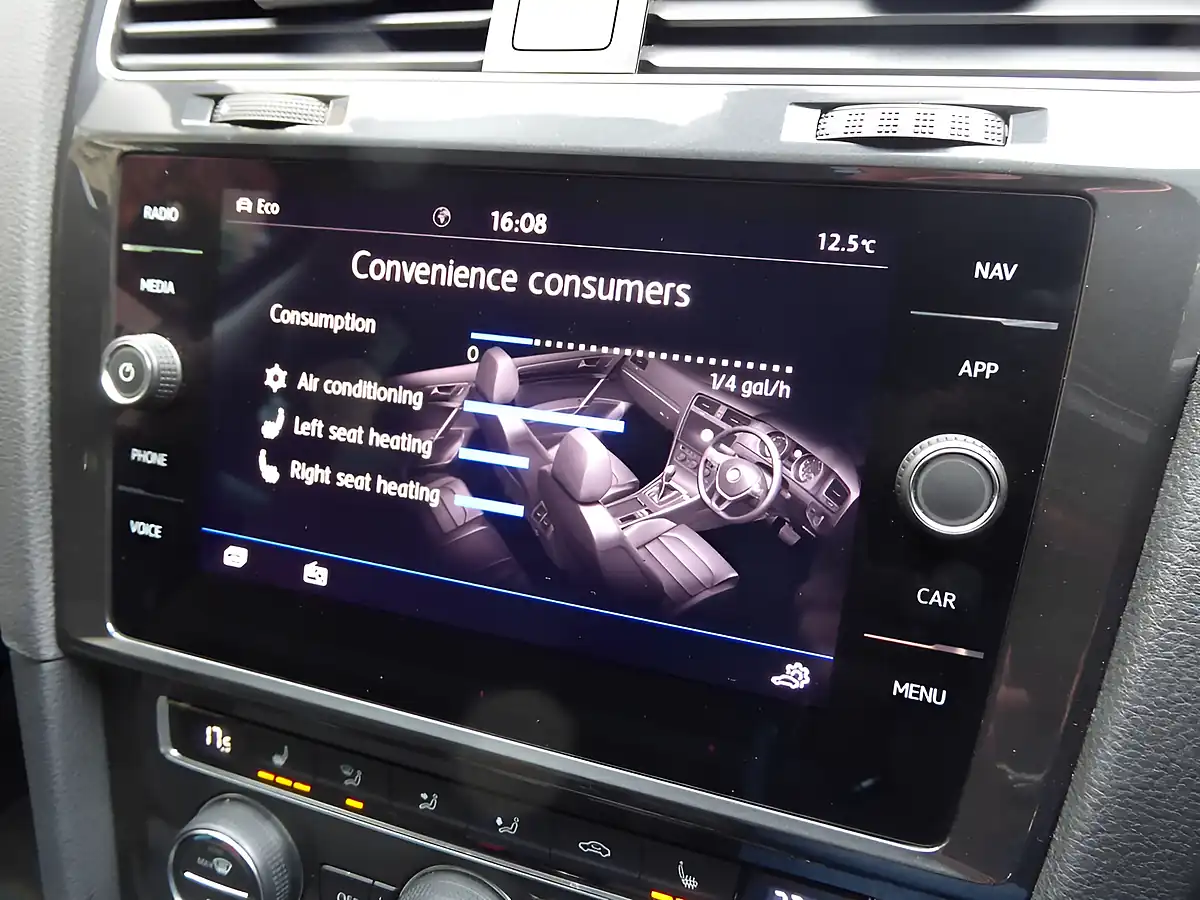 Used 2020 Volkswagen Golf Match Black - Interior and Exterior details 17