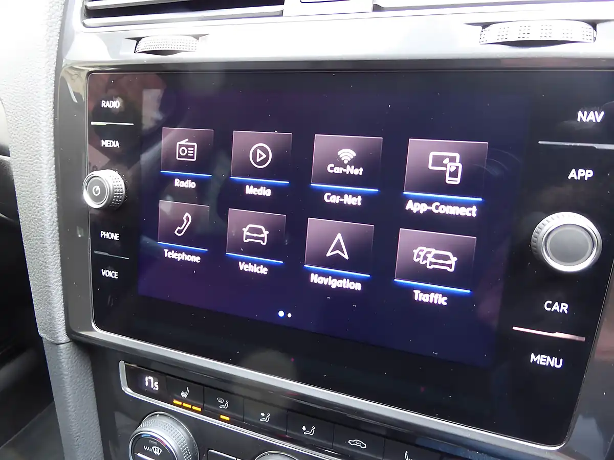 Used 2020 Volkswagen Golf Match Black - Interior and Exterior details 19