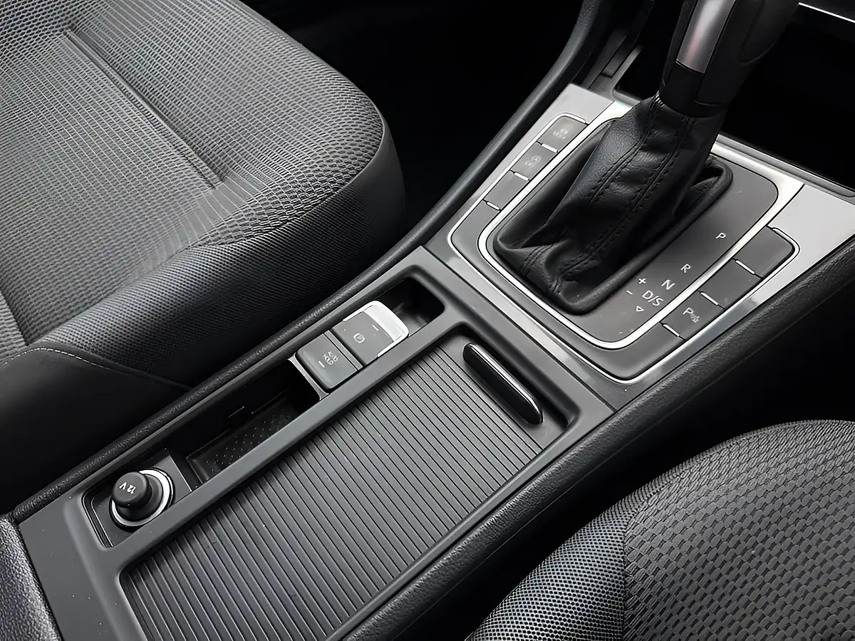 Used 2020 Volkswagen Golf Match Edition Black - Interior and Exterior details 13