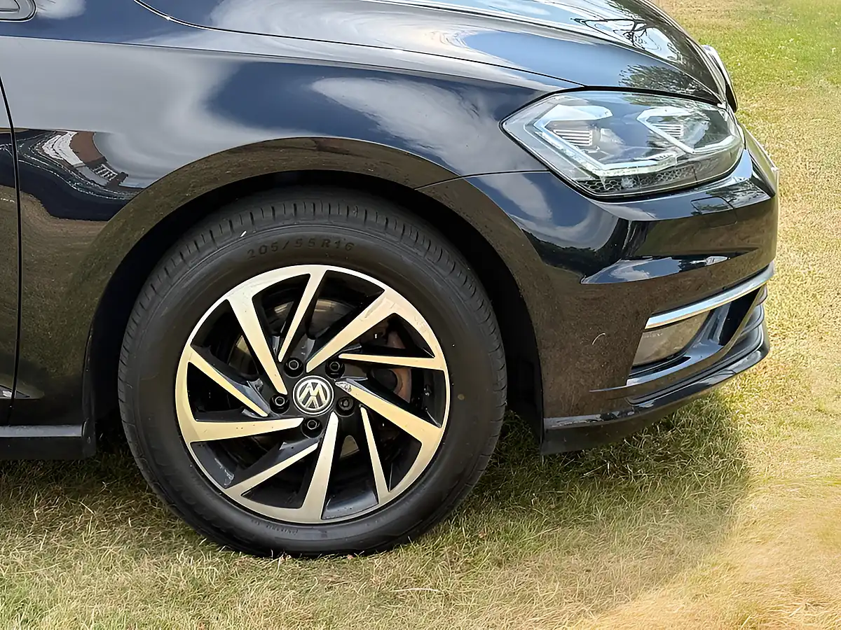 Used 2020 Volkswagen Golf Match Edition Black - Interior and Exterior details 7