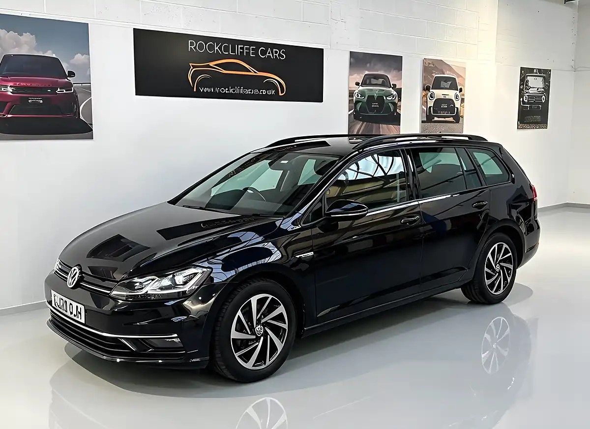 Used 2020 Volkswagen Golf Match Edition Black - Interior and Exterior details 13