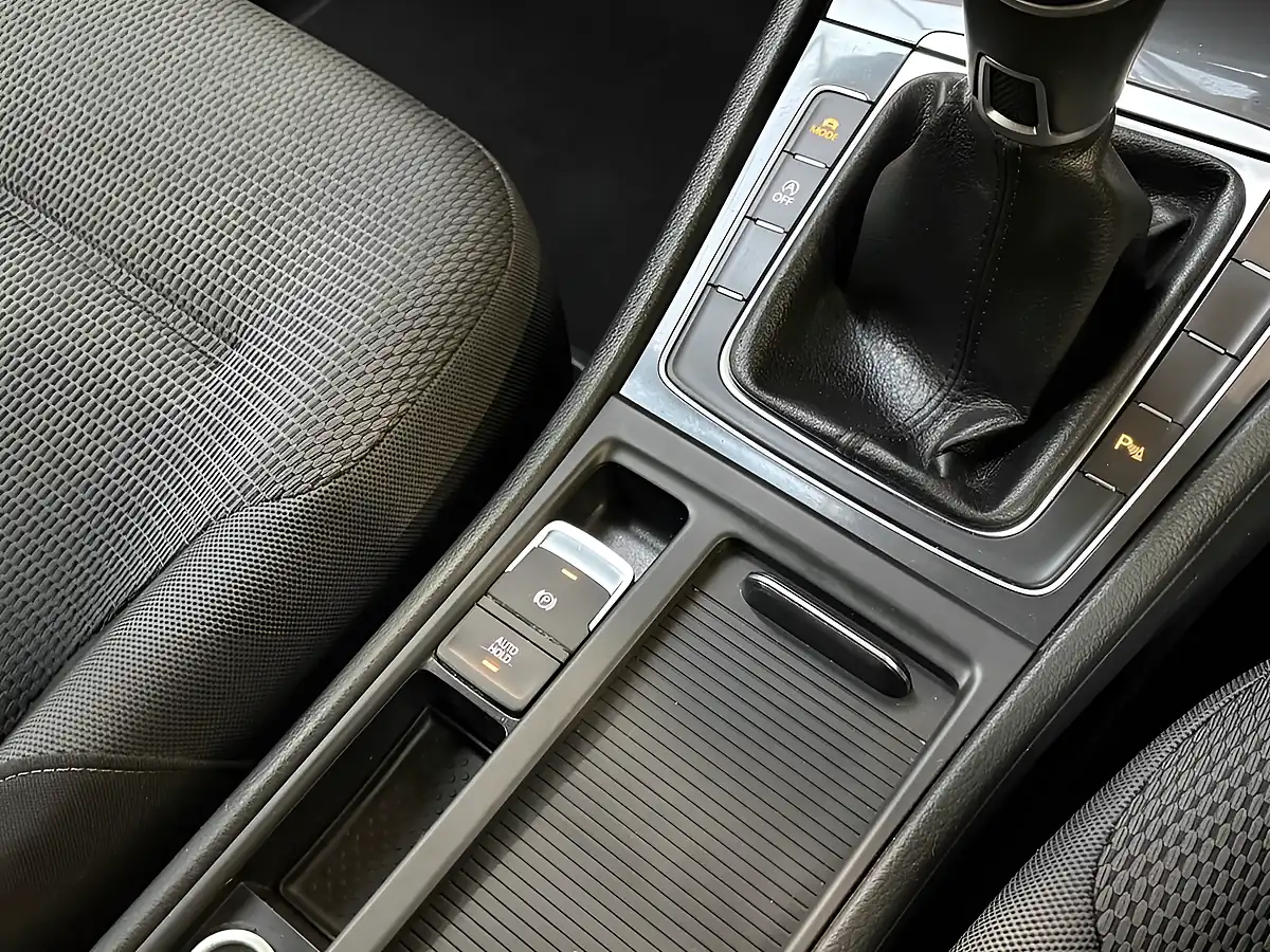 Used 2020 Volkswagen Golf Match Edition Black - Interior and Exterior details 19