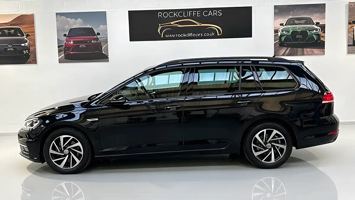 Used 2020 Volkswagen Golf Match Edition Black - Interior and Exterior details 3