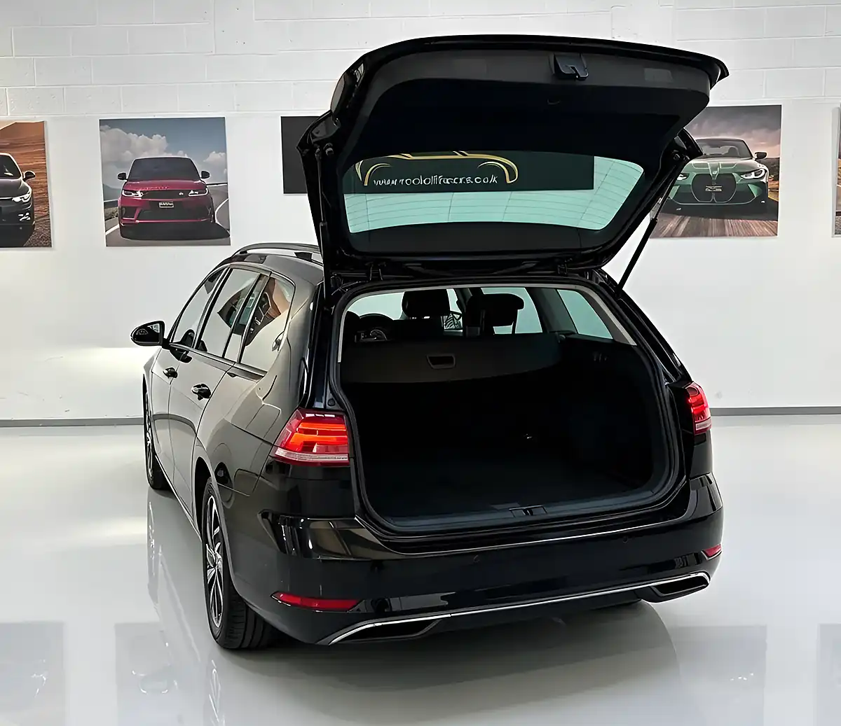 Used 2020 Volkswagen Golf Match Edition Black - Interior and Exterior details 5
