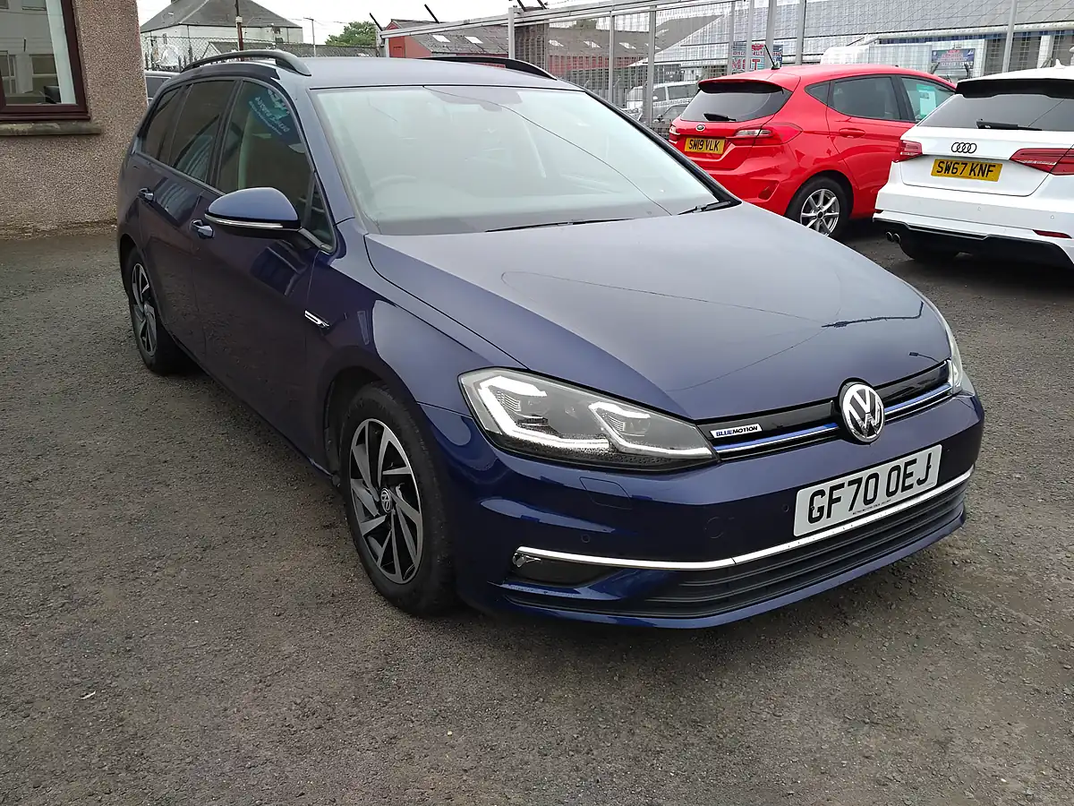 Used 2020 Volkswagen Golf Match Edition Blue - Interior and Exterior details 11