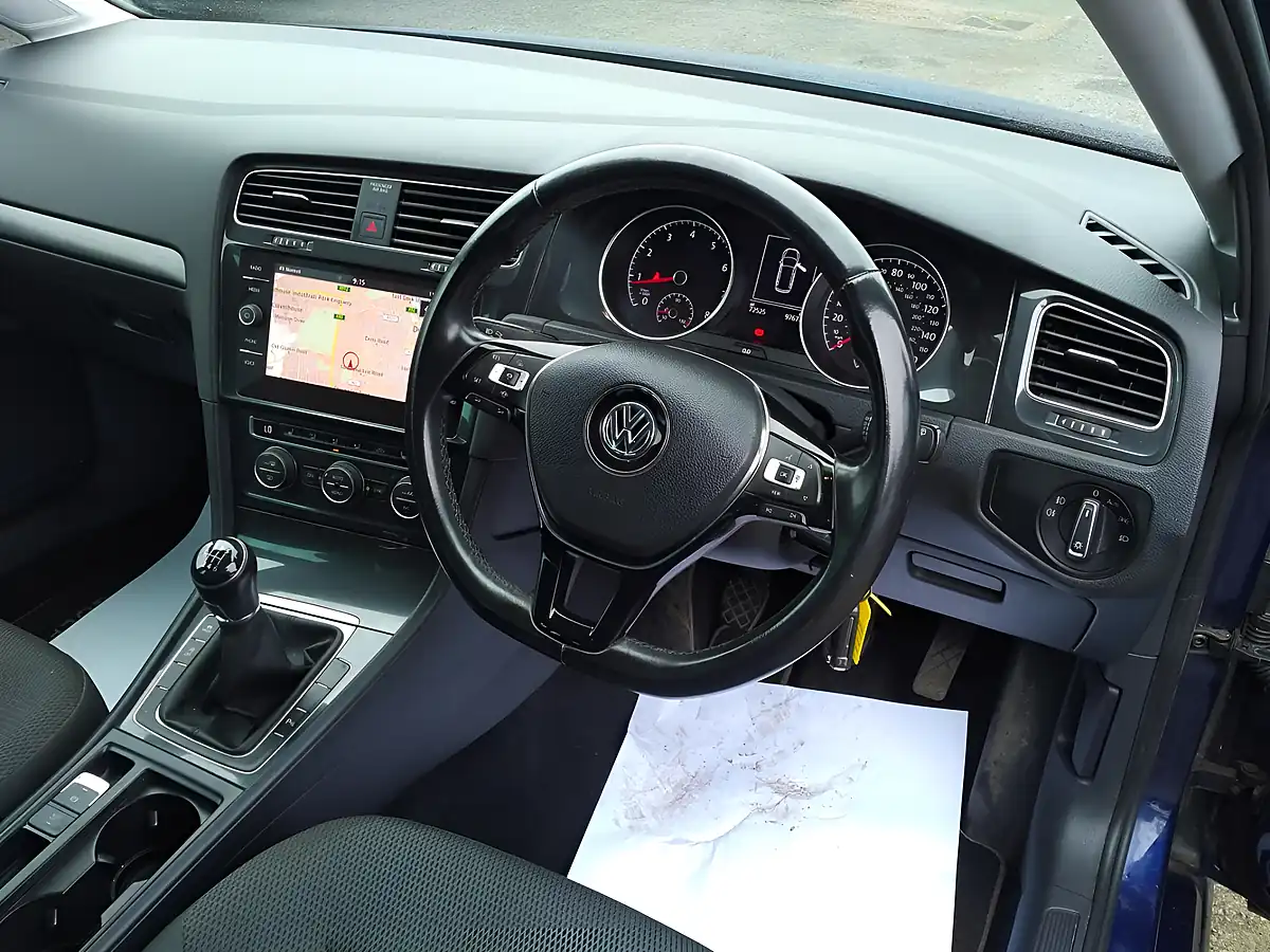 Used 2020 Volkswagen Golf Match Edition Blue - Interior and Exterior details 14