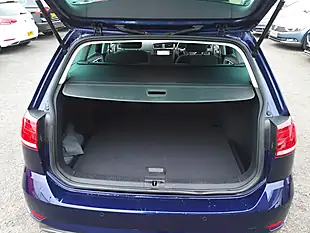 Used 2020 Volkswagen Golf Match Edition Blue - Interior and Exterior details 18