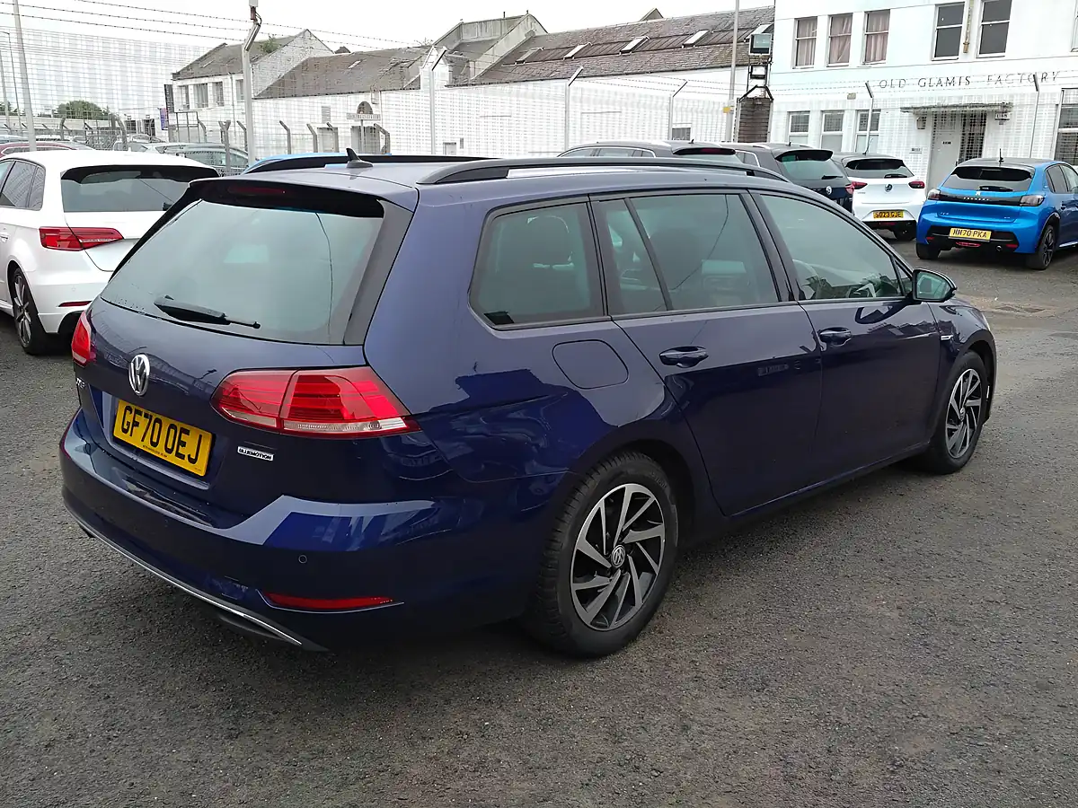 Used 2020 Volkswagen Golf Match Edition Blue - Interior and Exterior details 7