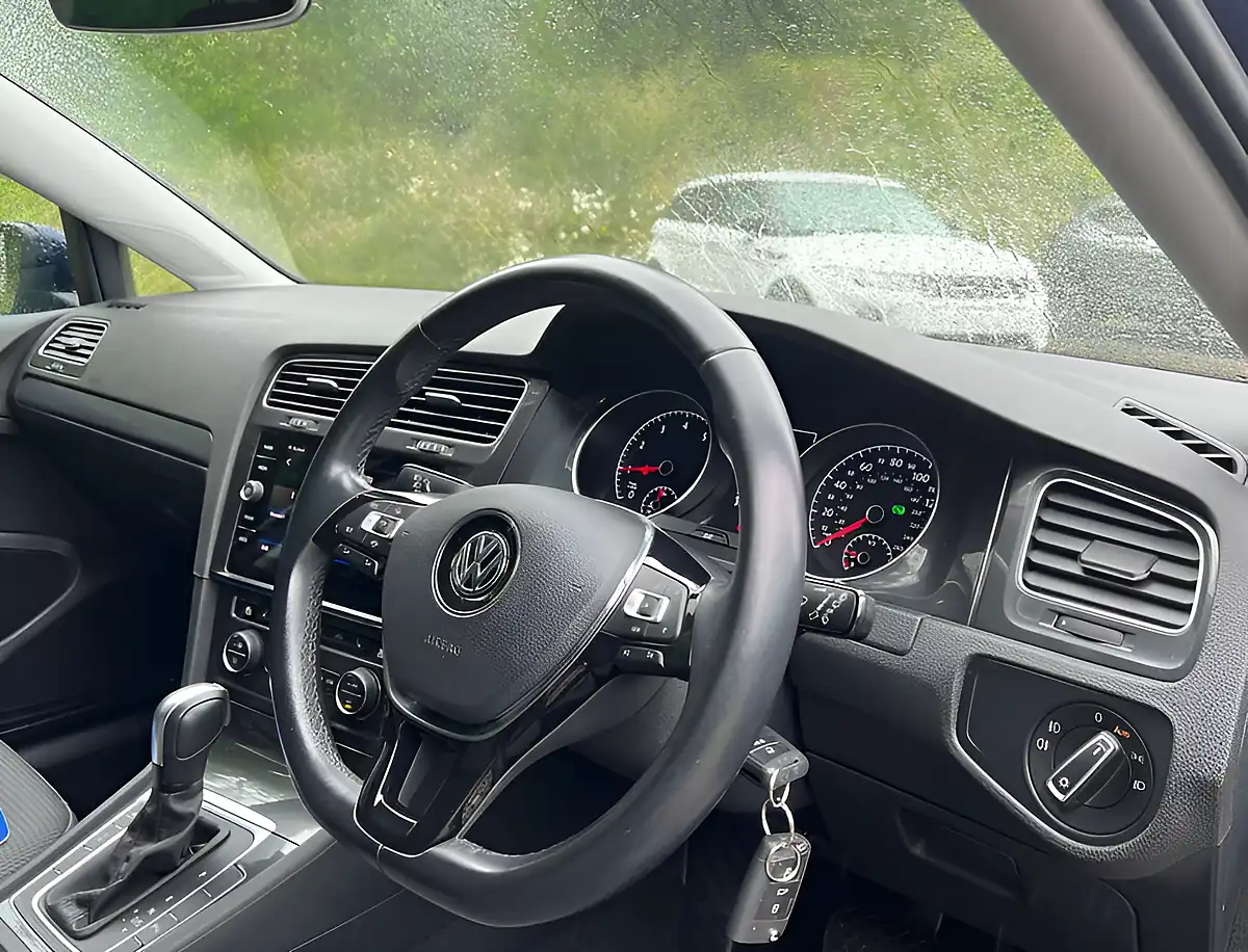 Used 2020 Volkswagen Golf Match Edition Blue - Interior and Exterior details 11