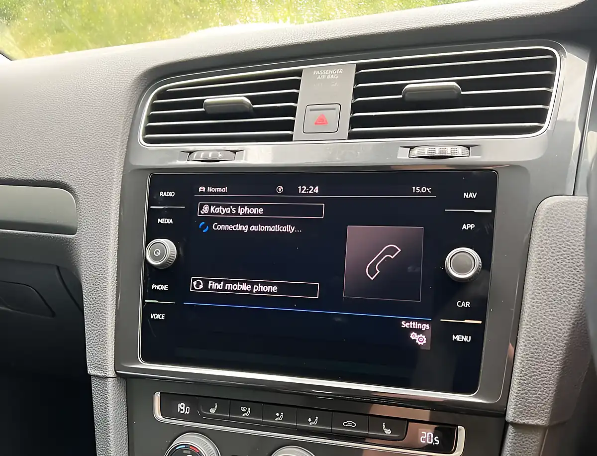Used 2020 Volkswagen Golf Match Edition Blue - Interior and Exterior details 14
