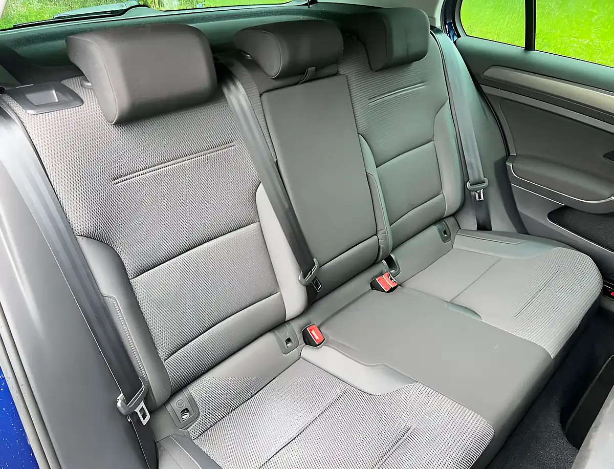Used 2020 Volkswagen Golf Match Edition Blue - Interior and Exterior details 19